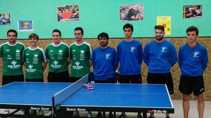 Foto de equipo, previa a un partido.