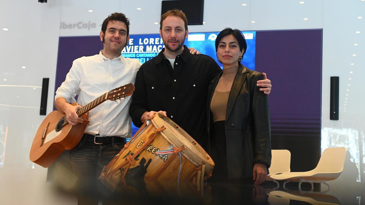Javier Macipe, Pepe Lorente y Mariela Carabajal, este viernes, en Ibercaja Xplora de Zaragoza.