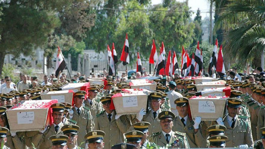 Processó del funeral per 20 soldats a la ciutat siriana d&#039;Homs.