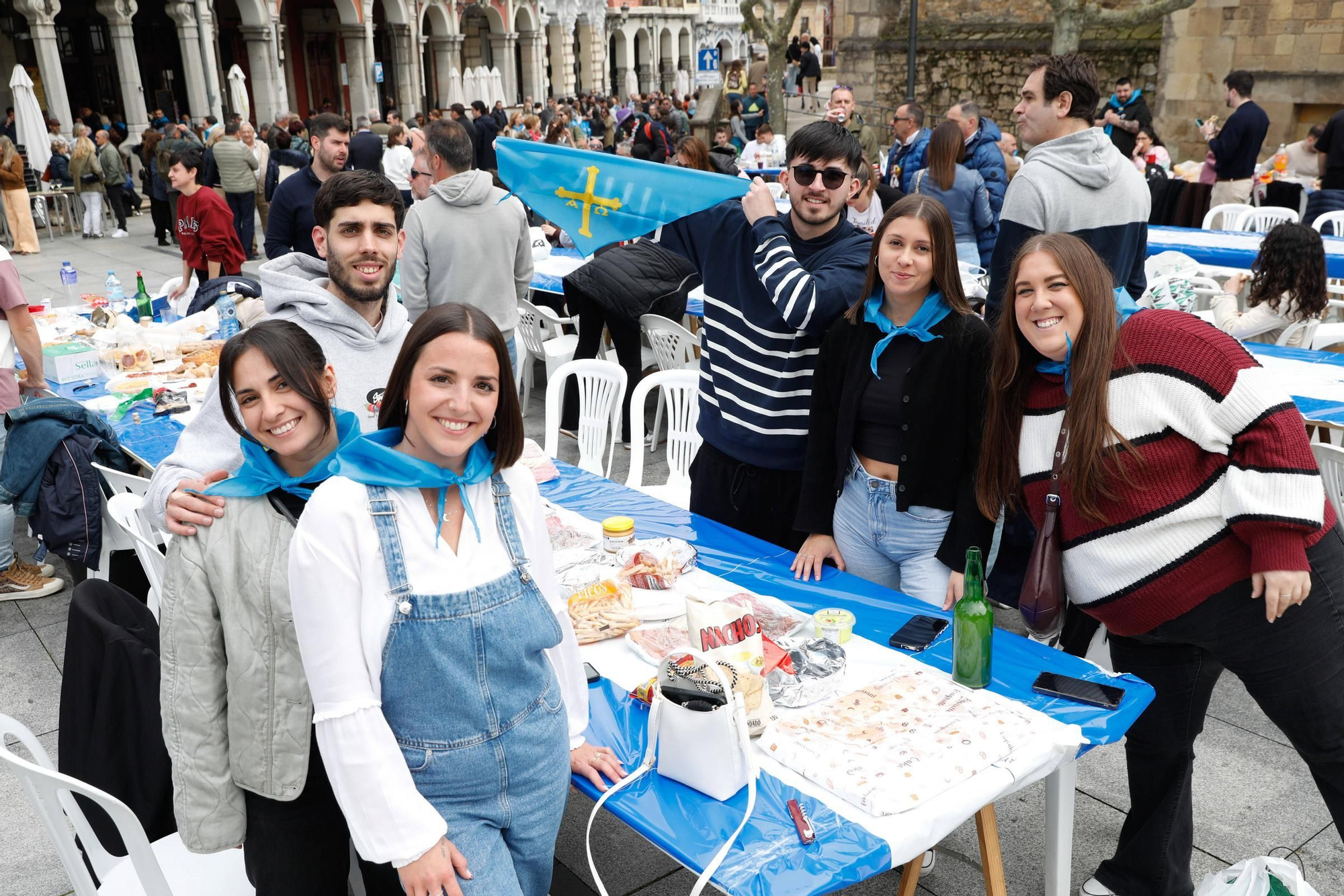 EN IMÁGENES: Avilés desborda con la Comida en la Calle