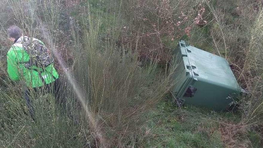 Retiran un colector de basura del Castro de Toiriz