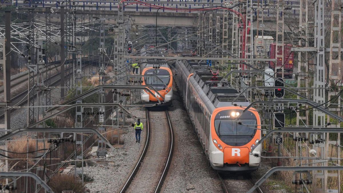 Renfe ofrece 41.000 plazas diarias en bus durante las obras en Castelldefels