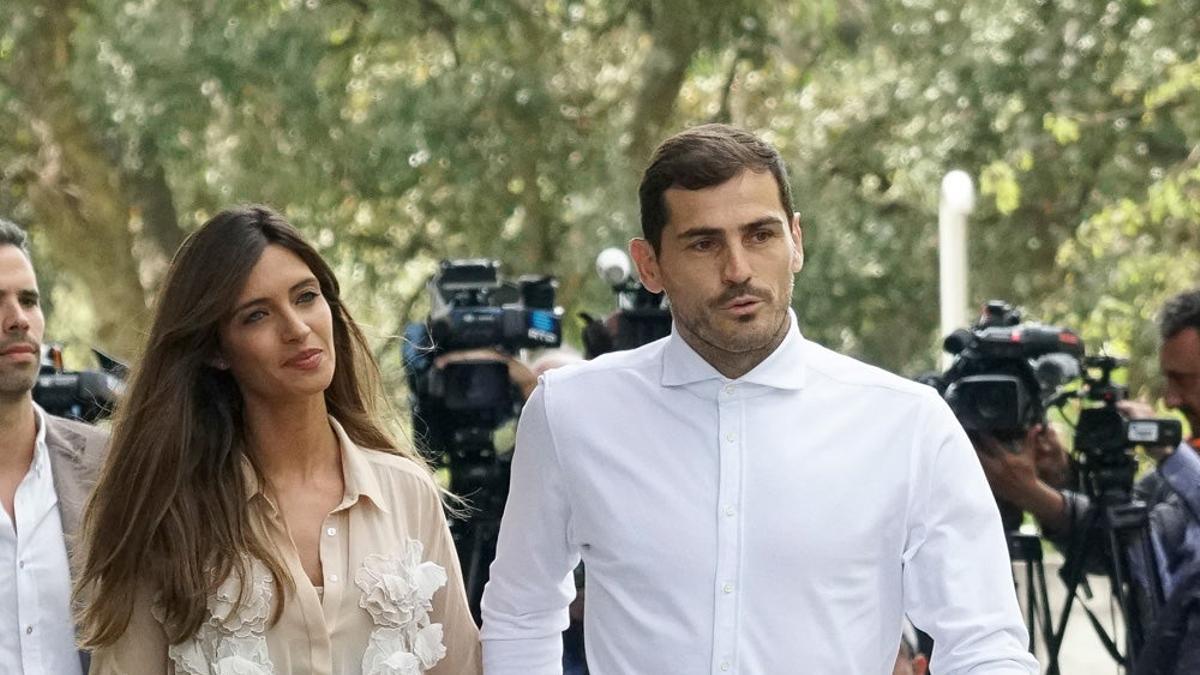 Iker Casillas y Sara Carbonero salen del hospital tras el infarto