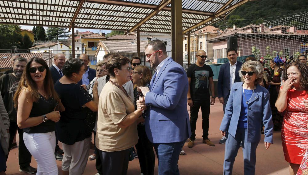 Barbón por una Asturias "libre y abierta al mundo"