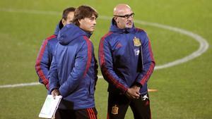 Julen Guerrero, junto a Luis de la Fuente, en la Sub21