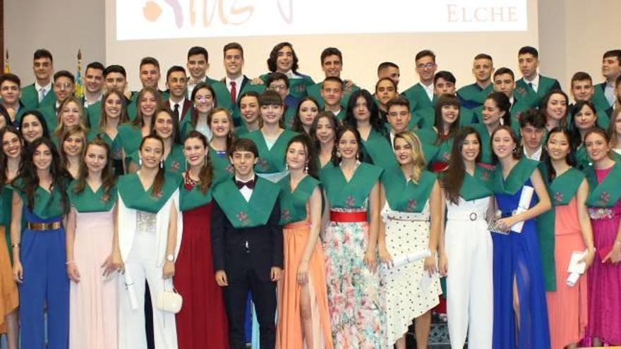El colegio Santa María despide a 74 alumnos de Bachillerato