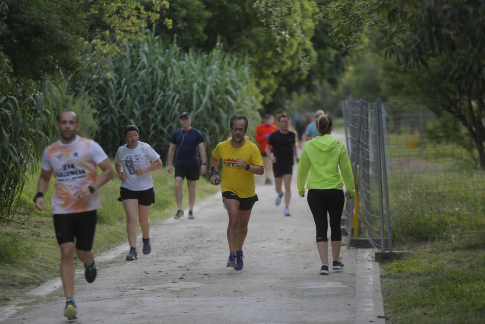 El cauce del río se llena de deportistas