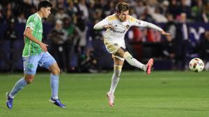 Riqui Puig jugó más de 30 minutos con el ligamento cruzado roto en el Galaxy-Sounders