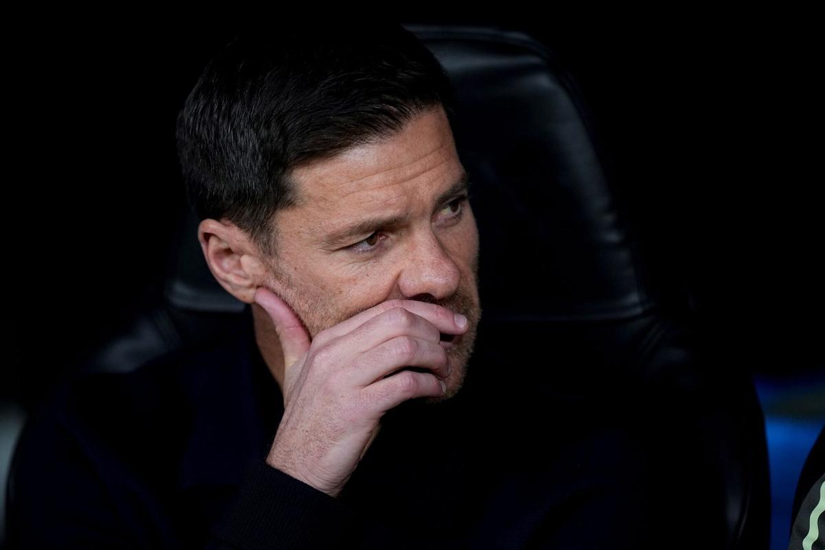 Xabi Alonso es jugarà el lloc amb la defensa en quadre i el dubte de Mbappé