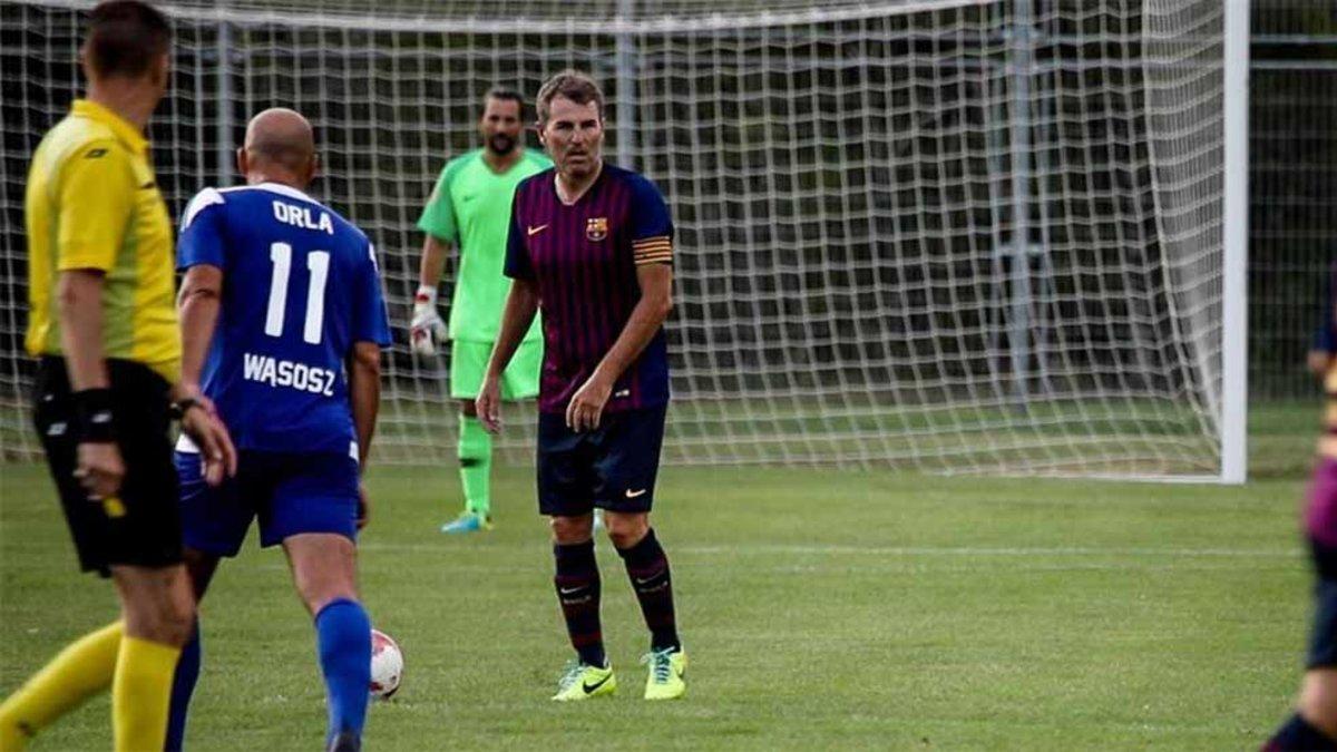 Robert participó en un acto benéfico con los veteranos del Barça