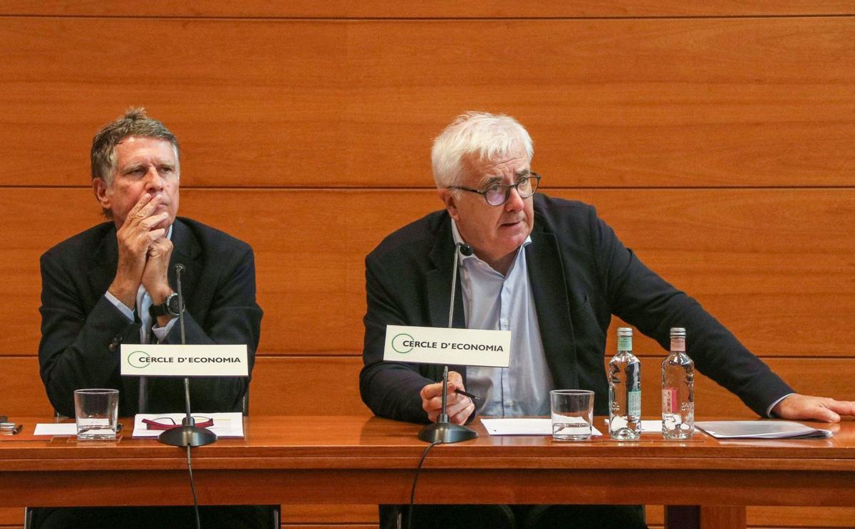 El Cercle rebutja una fusió del BBVA i el Sabadell per frenar el poder de Madrid El Cercle rebutja una fusió del BBVA i el Sabadell per frenar el poder de Madrid