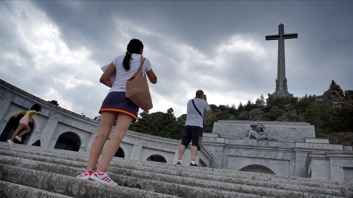 Turistas en el Valle de los Caídos