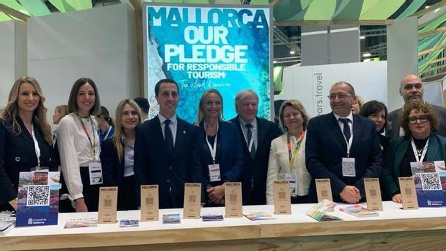 El Compromiso (‘Pledge’) sigue de promoción en las ferias.