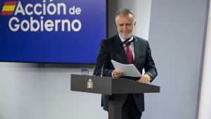 El ministre de Política Territorial, Ángel Víctor Torres, durant una roda de premsa posterior a la reunió entre el president del Govern i el president de Canàries, a 10 doctubre del 2024, a Madrid (Espanya).