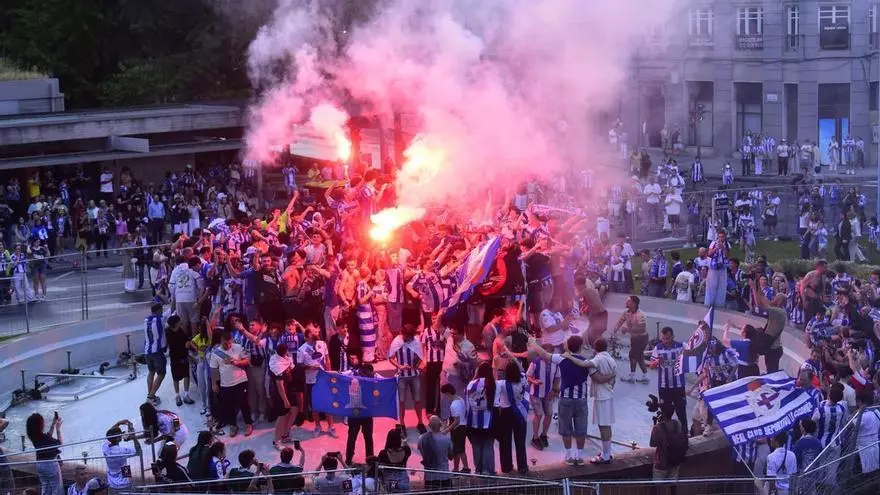 Cuatro Caminos se llena de deportivismo para celebrar el ascenso a Primera División