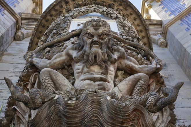 Figura de Tritón en el Palacio da Pena