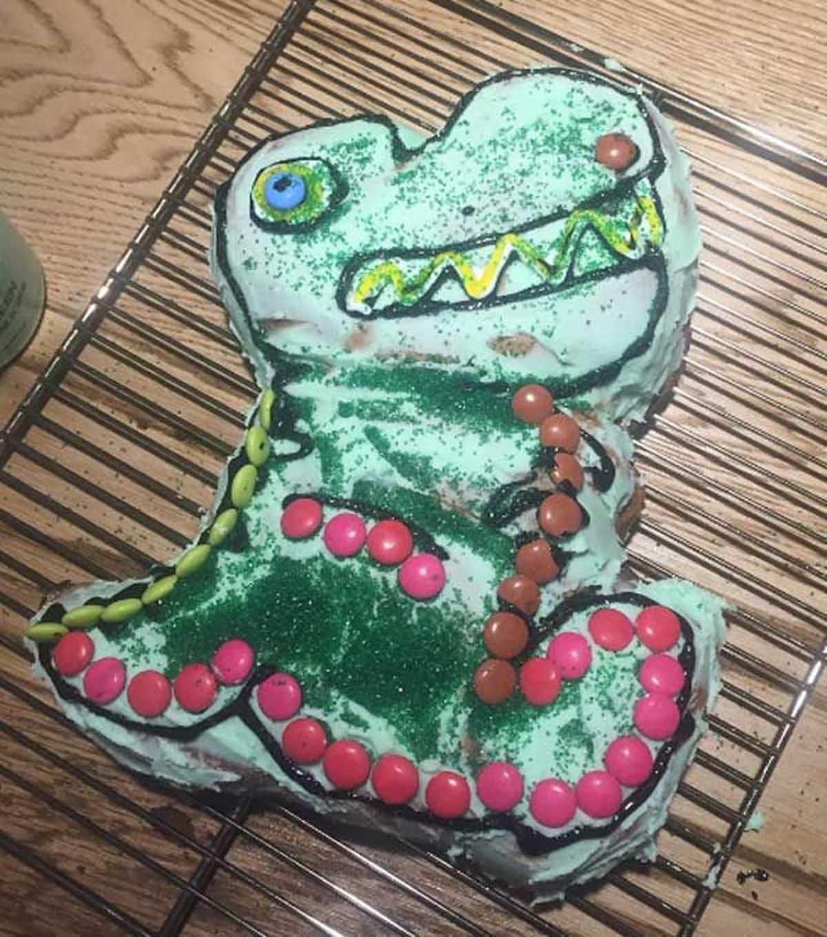 tarta_dinosaurio
