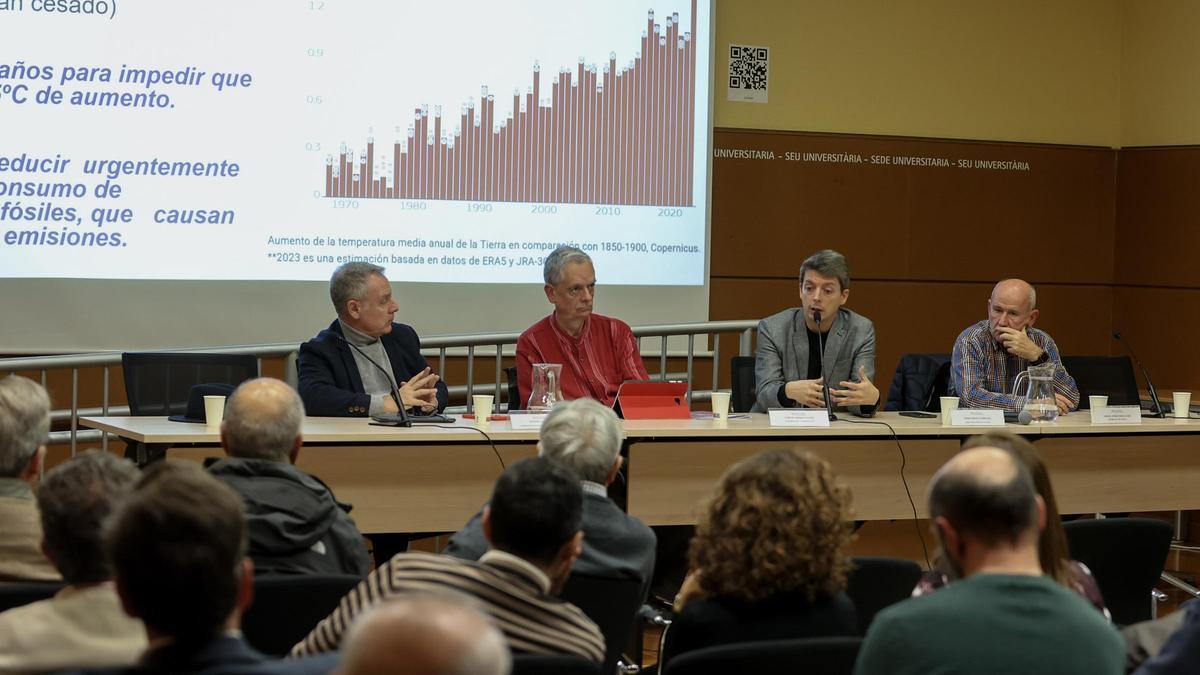 Un instante del debate que acogió la Sede de la Universidad de Alicante.