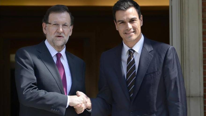 Rajoy se reunió ayer con Sánchez en la Moncloa para analizar la situación en Cataluña