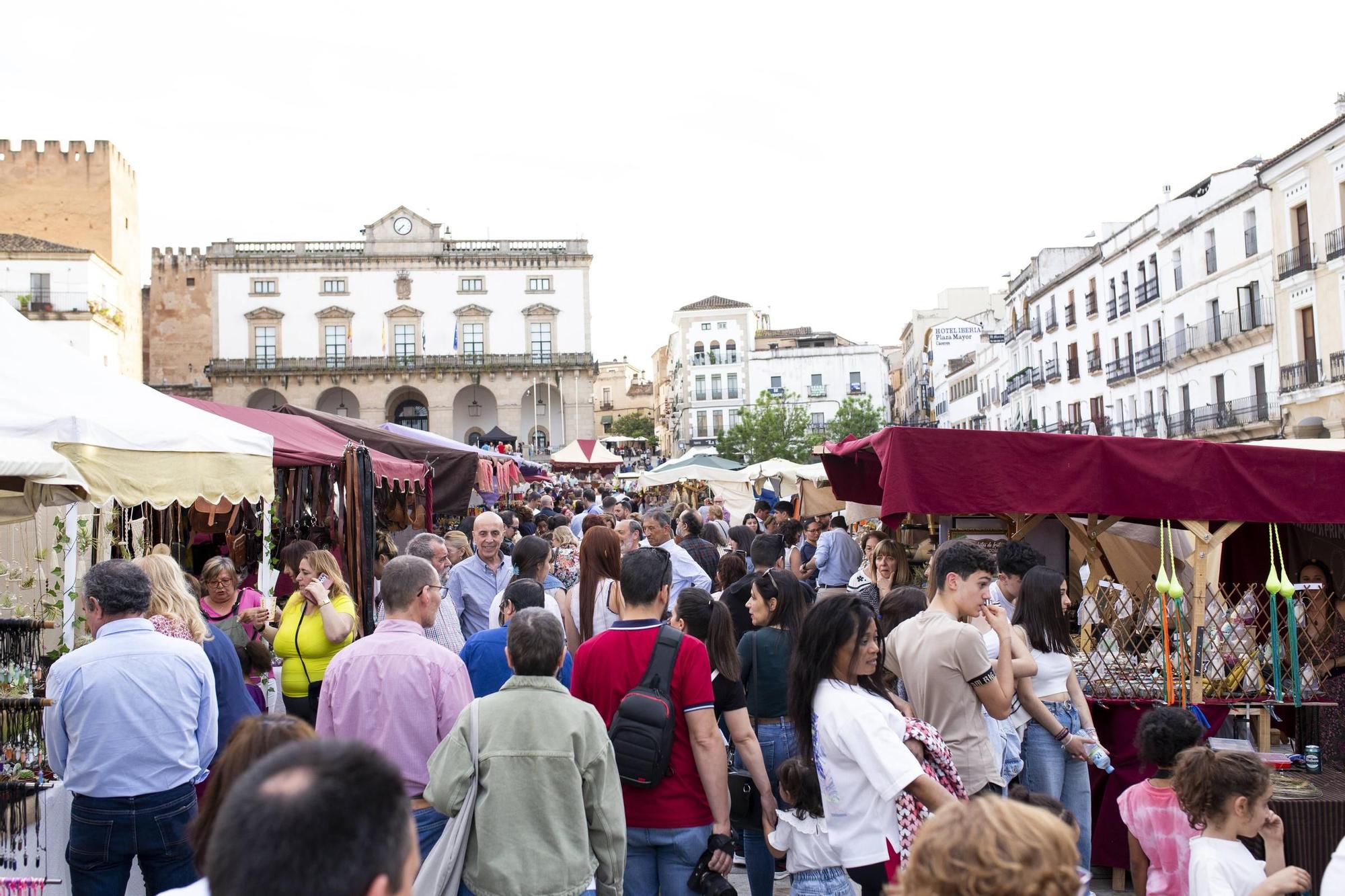 Así se ha desarrollado el sábado en el Mercado de la Primavera de Cáceres