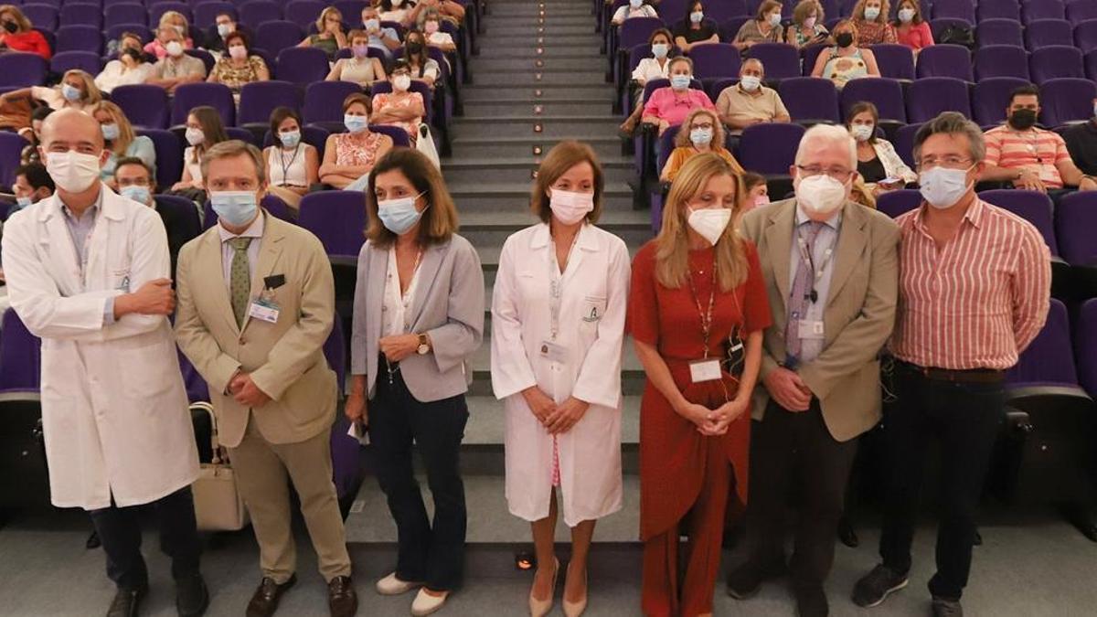 Especialistas en cáncer de mama del hospital Reina Sofía.