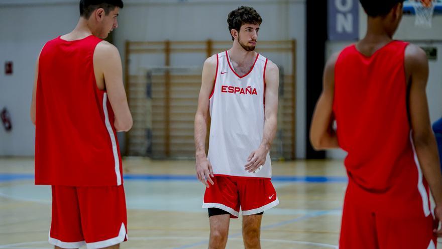 Adrià Domènech, talento joven para el Alimerka Oviedo Baloncesto