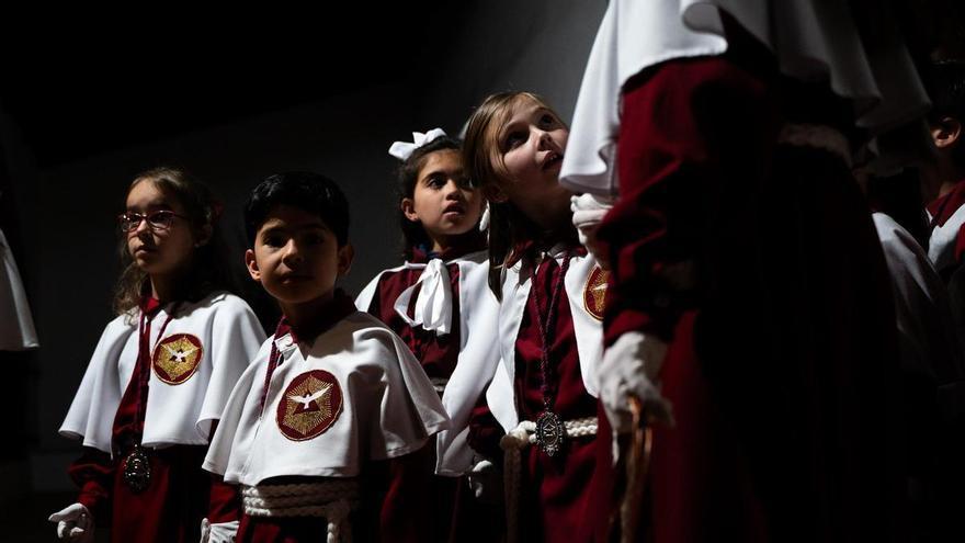 Fotogalería | La procesión del Humilladero de Cáceres, en imágenes