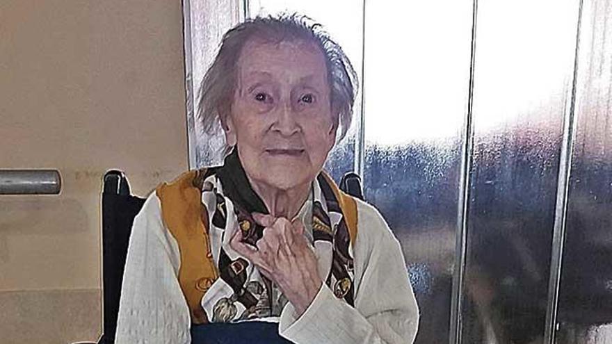 Catalina Bonet, sa Mestra Marranxa, sopla sus 105 aÃ±os.