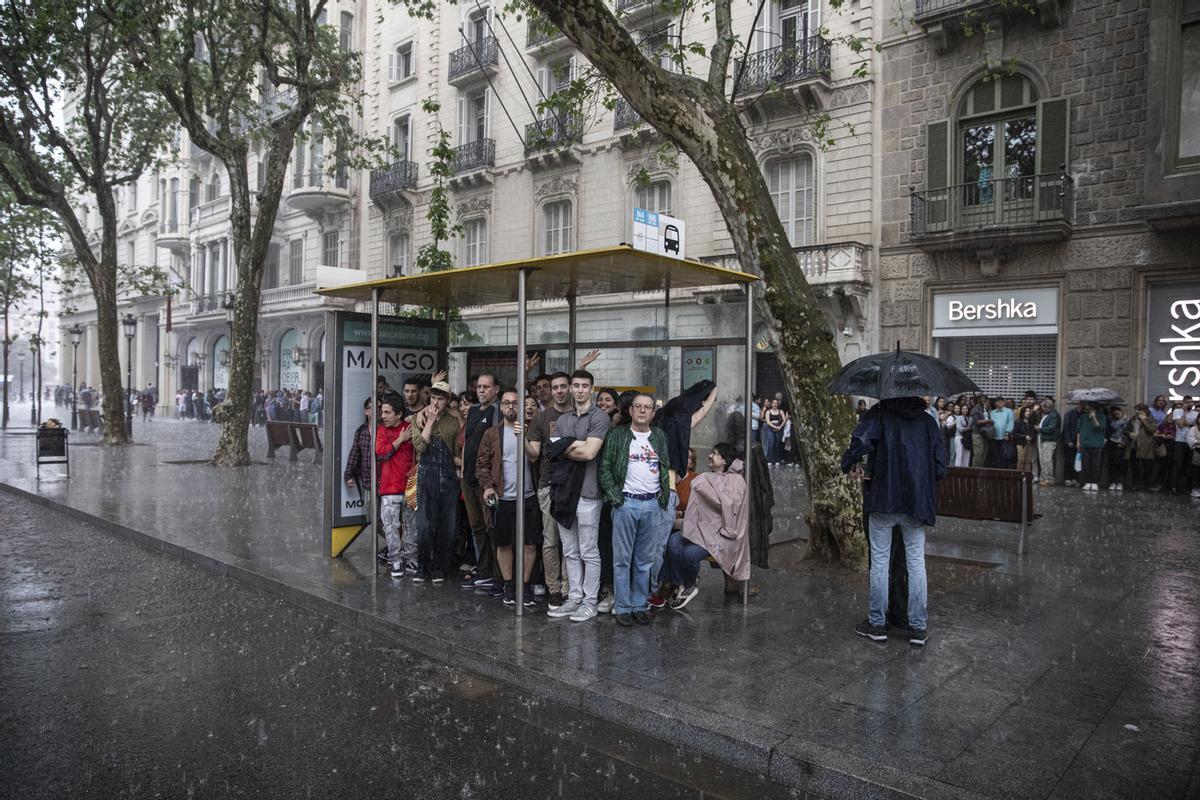 La lluvia por fin llega a Barcelona