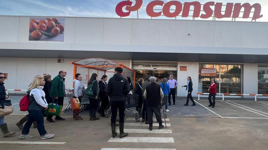 Consum reabre 57 de las 69 tiendas afectadas por la dana