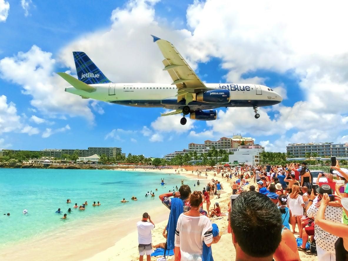 Así es el aeropuerto más peligroso del mundo, que atrae a miles de turistas Viajar Así es el aeropuerto más peligroso del mundo, que atrae a miles de turistas Viajar