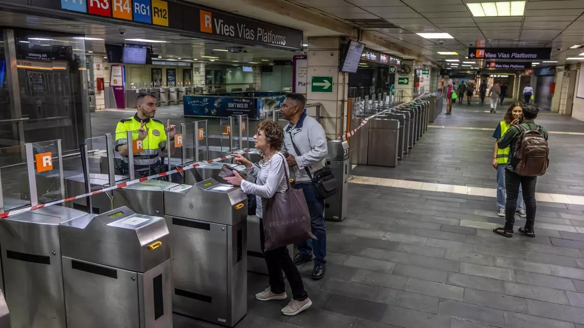 Una agresión cada cuatro días contra el personal de seguridad de Rodalies: "Me han intentado apuñalar tres veces"