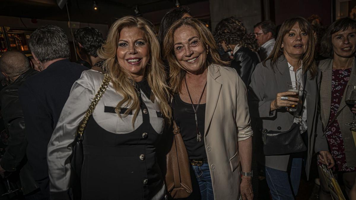 Pilar Vázquez y Maite Tral en la fiesta del suplemento ’abril’ de El Periódico en el Speakeasy (Dry Martini)