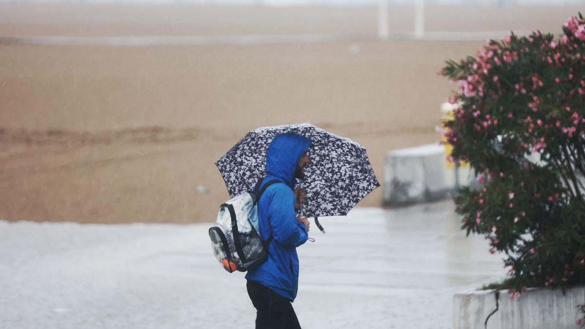 Fuertes tormentas y lluvias en Valencia para empezar el mes de julio