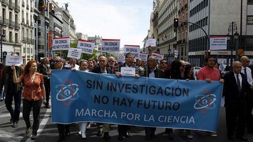 Miles de científicos reivindican en toda España que sin ciencia no hay futuro