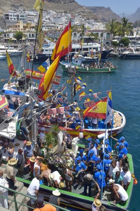 Procesión marítima de la Virgen del Carmen ...