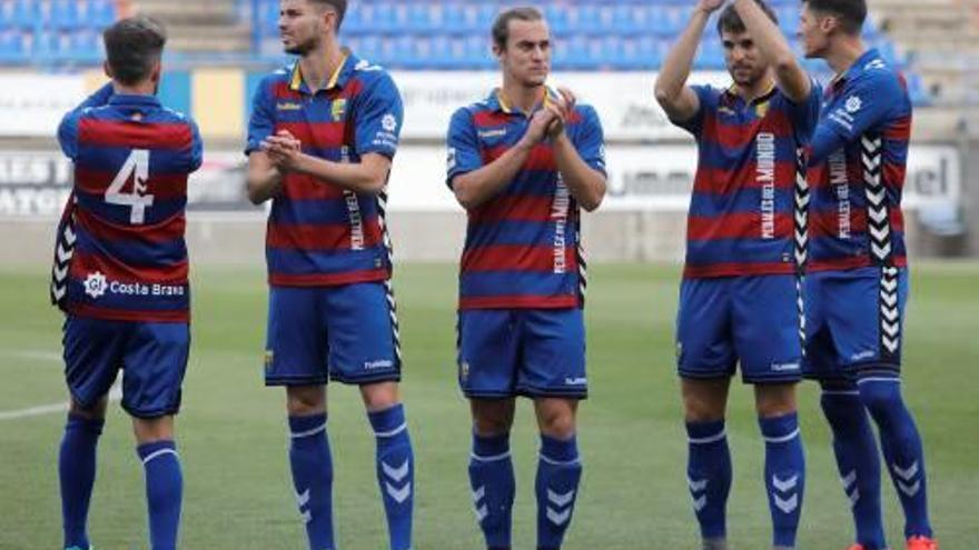 Maynau, al centre de la imatge, abans del Llagostera-Lleida.