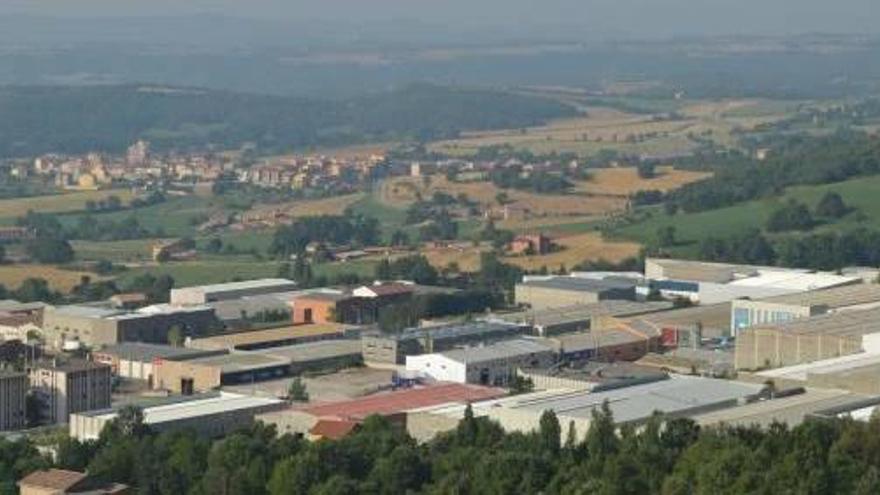 Vista de les naus del polígon industrial de la Valldan