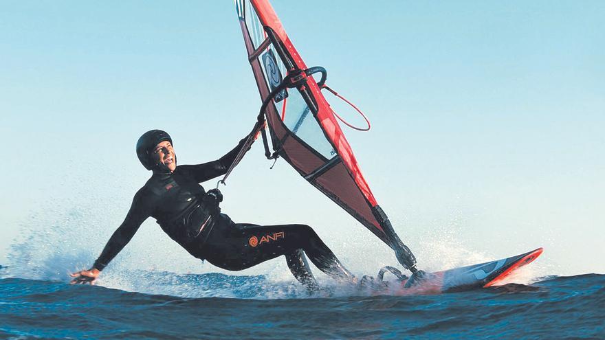 Daida Ruano, windsurfista canaria: &quot;Espero que mi documental ayude a muchísima gente a coger fuerzas&quot;