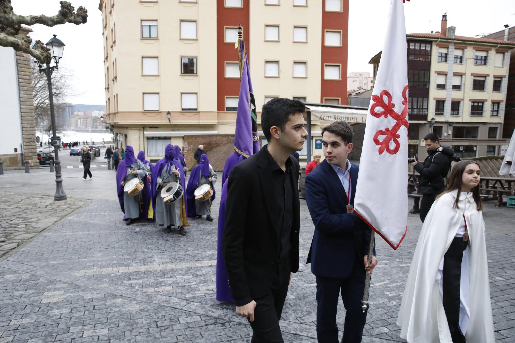 "Aire fresco" para la Semana Santa de Gijón: así fue el primer pregón infantil y juvenil