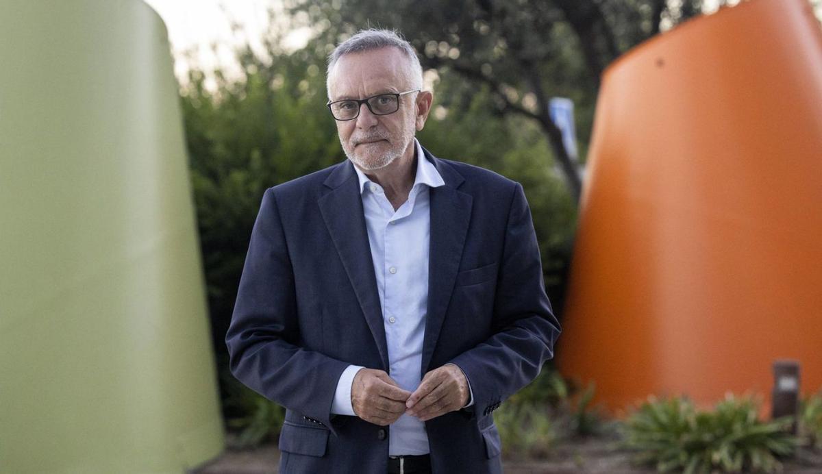 Manel del Castillo: "Els administratius dels nous CAPs pujaran de categoria i cobraran més"