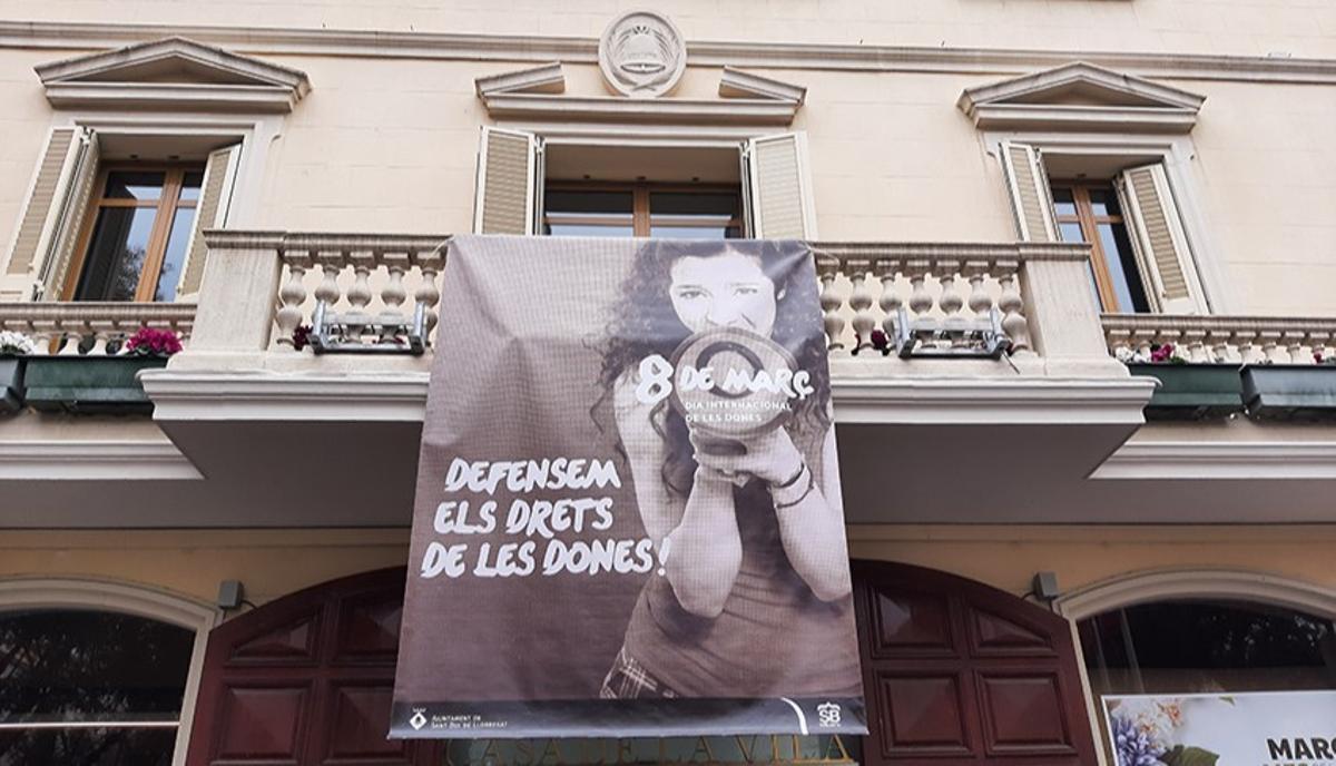 8-M a Sant Boi: la ciutat rendeix homenatge a les dones que es dediquen a la feina de cures 8-M a Sant Boi: la ciutat rendeix homenatge a les dones que es dediquen a la feina de cures