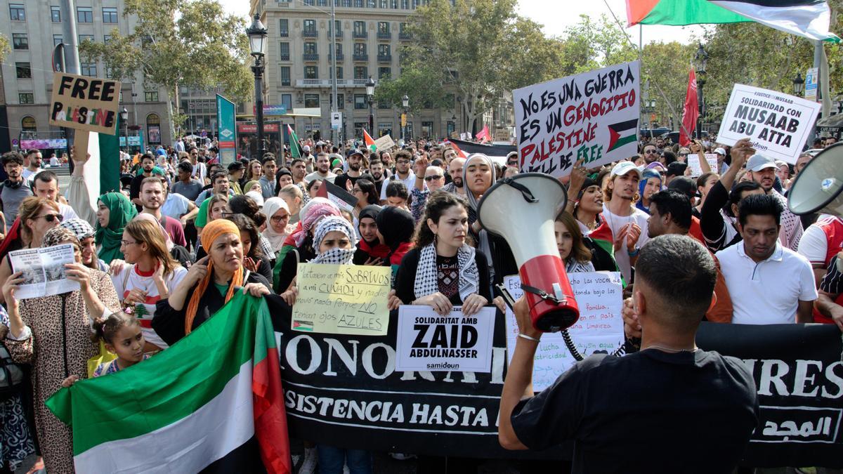 Manifestants a Barcelona en suport a Palestina
