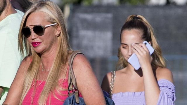 BELÉN ESTEBAN Y ALEJANDRA RUBIO | Belén Esteban carga contra Alejandra Rubio:  "Qué ridículo estás haciendo, te crees que eres la Beyoncé