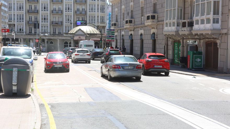 Abre al tráfico la conexión entre el túnel de la plaza de Lugo y el paseo marítimo