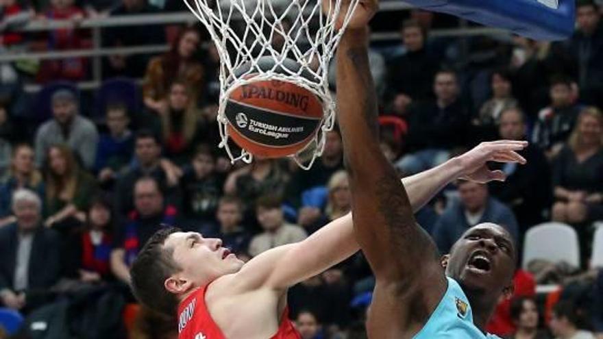 El Barça cau  en la visita al CSKA (92-78)