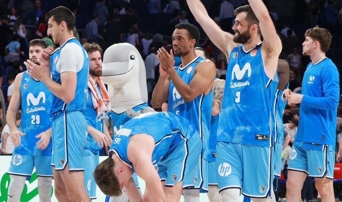 The Movistar Students after a game this season