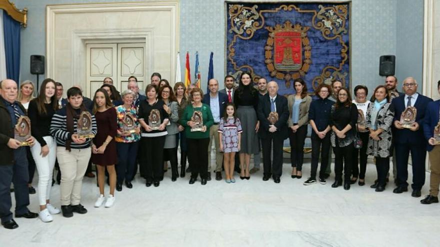 Reconocimiento a todos los finalistas de los premios Fester d&#039;Alacant