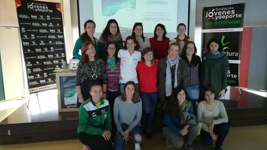 Finaliza el curso de Liderazgo de la Mujer en el Deporte