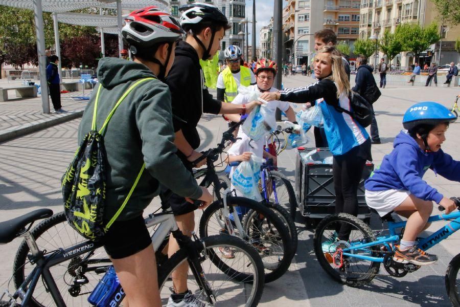 Más de 300 ciclistas disfrutaron del Decabike.